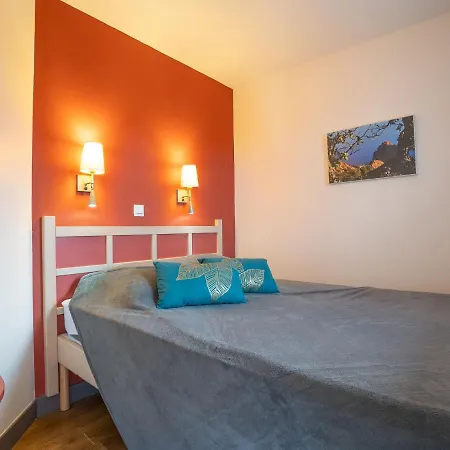 Apartment Le Village - E1215 By Interhome Saint-Raphaël