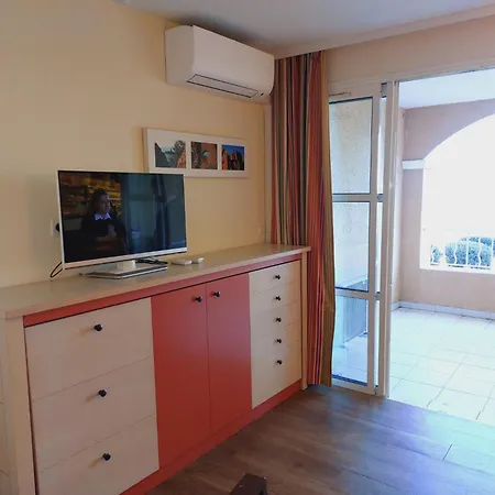 Apartment Le Village - E1215 By Interhome Apartament Saint-Raphaël